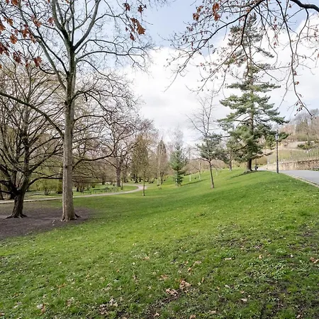 Blueground Vrsovice Near Renaissance-style Park Prg-7 公寓 布拉格